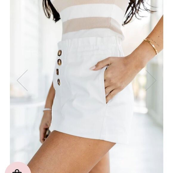 Pink Lily Boutique Shorts - Picture 2 of 3